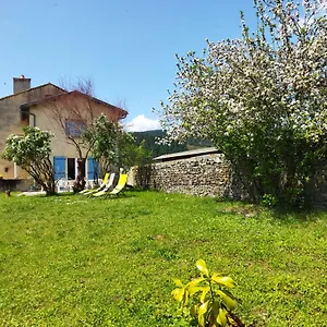 chez-domeyrat.hotels-rhonealpes.com/