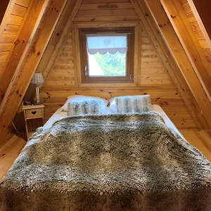 chalet-8-a-10-couchages.fr-provencehotel.com/